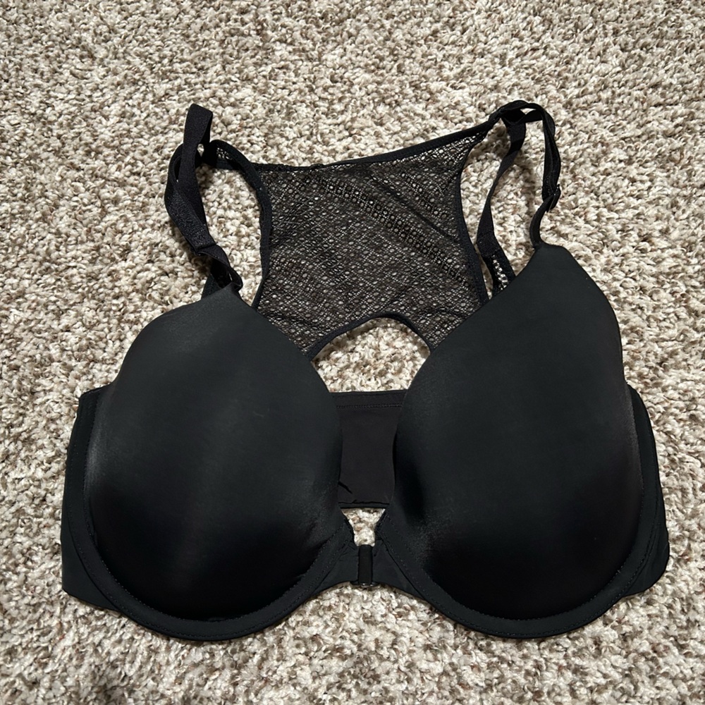 Victoria's Secret t-shirt lightly lined demi bra 32DD